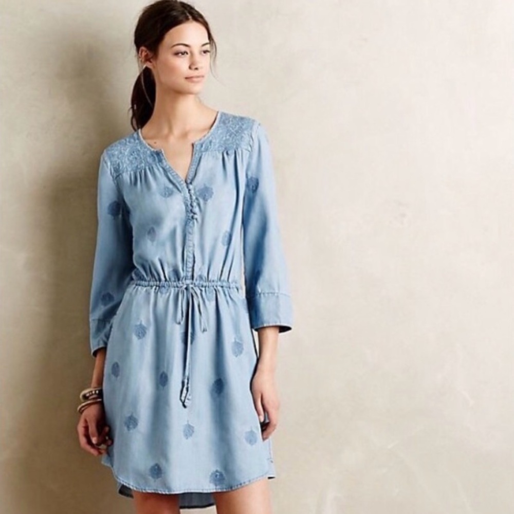 ANTHROPOLOGIE Holding Horses Riley Plumage chambray dress